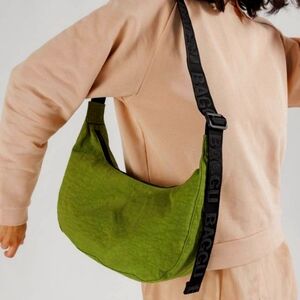 ISO Avocado Baggu Medium Crescent